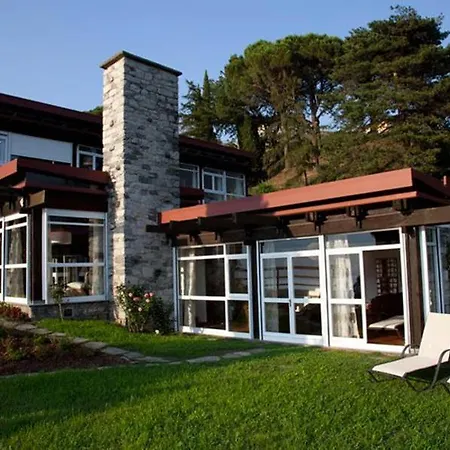 Sleeps 12 With Pool